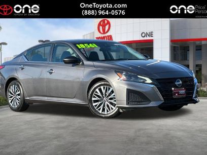 Used 2024 Nissan Altima 2.5 SV