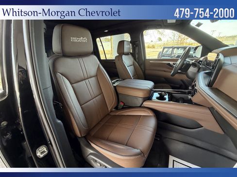 New 2026 Chevrolet Suburban High Country image 30