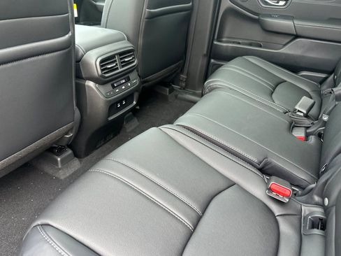 New 2026 Honda Pilot Touring image 12