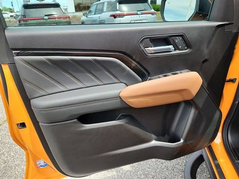 New 2026 GMC Canyon AT4 w/ Technology Plus Package AWD/4WD image 8