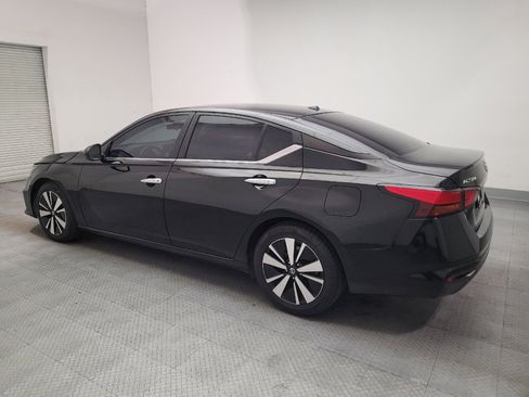 Used 2022 Nissan Altima 2.5 SV FWD image 3