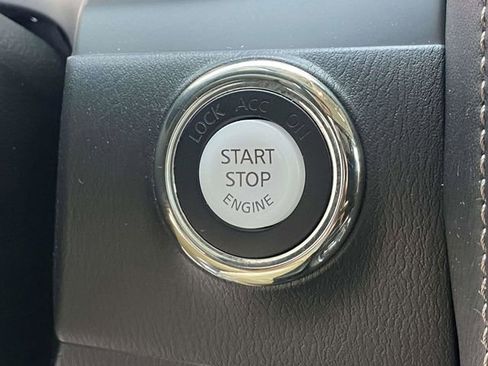 Used 2022 Nissan Armada Platinum w/ Captain's Chairs Package image 33