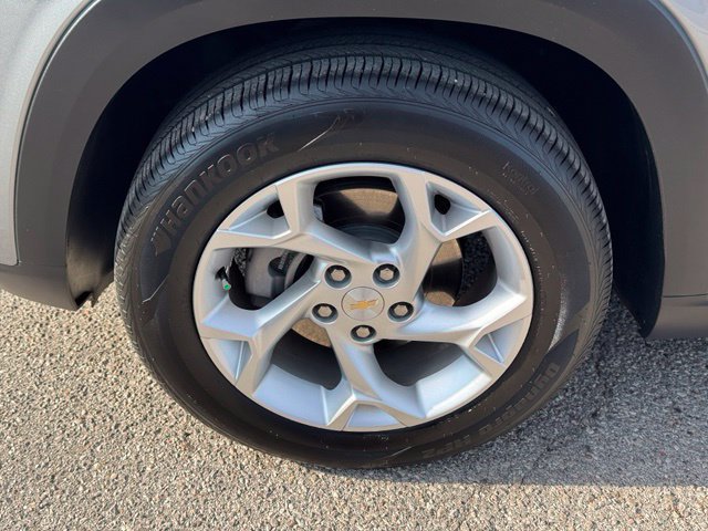 Used 2026 Chevrolet Trax LS w/ LS Convenience Package FWD image 8
