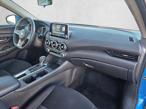 Used 2024 Nissan Sentra SV image 21
