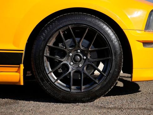 Used 2008 Ford Mustang GT image 12