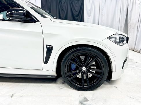 Used 2016 BMW X6 M image 12