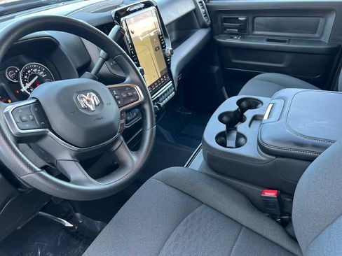 New 2025 RAM 2500 Tradesman AWD/4WD image 9