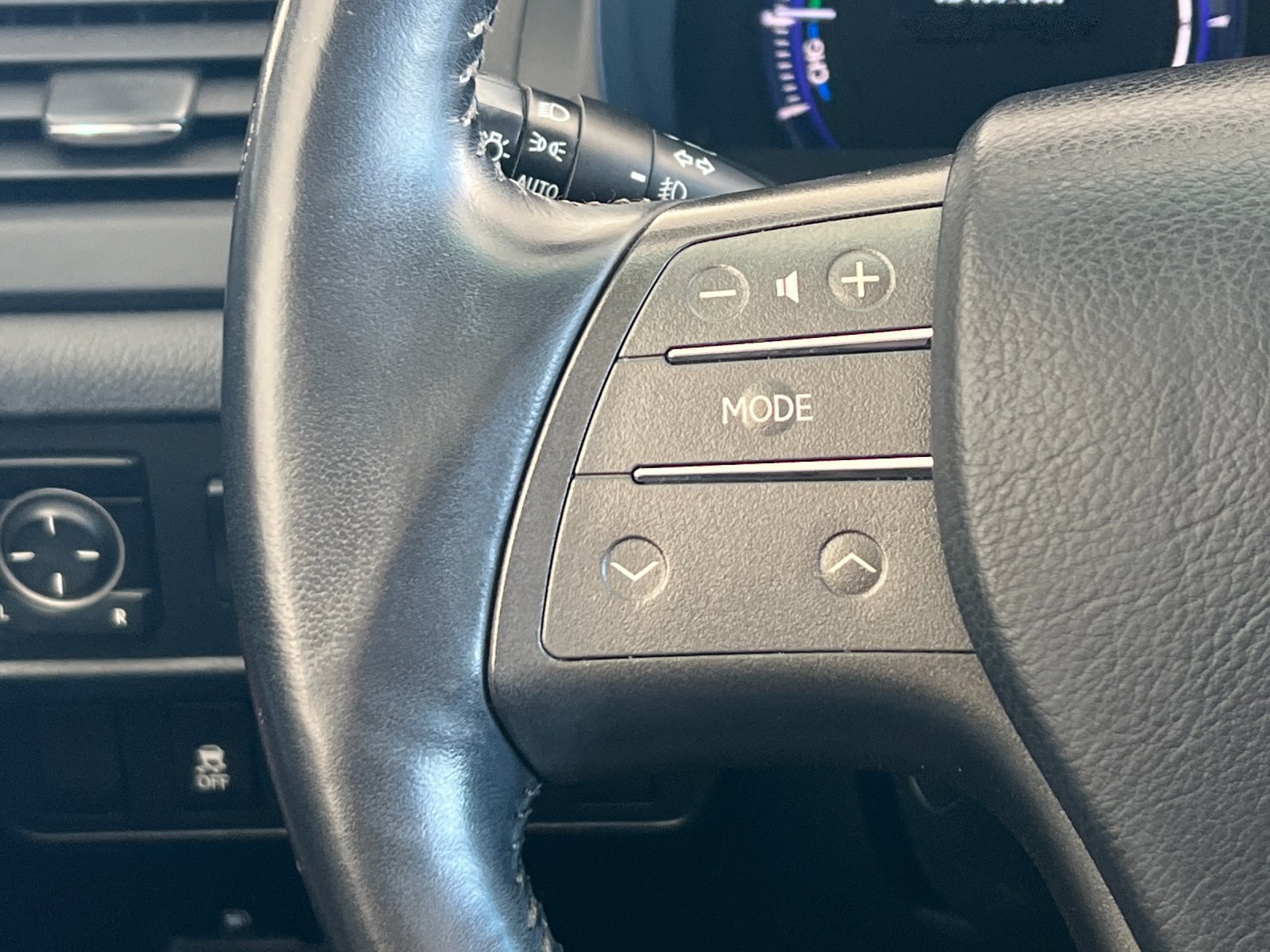 Used 2010 Lexus HS 250h FWD image 26
