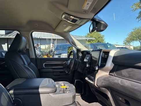 Used 2024 RAM 2500 Laramie AWD/4WD image 11