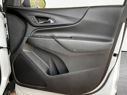Used 2023 Chevrolet Equinox LT FWD image 27