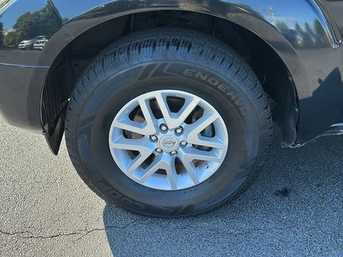 Used 2018 Nissan Frontier SV image 8