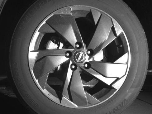 Used 2025 Nissan Rogue SV AWD/4WD image 12