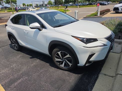Used 2019 Lexus NX 300h AWD w/ Premium Package image 2