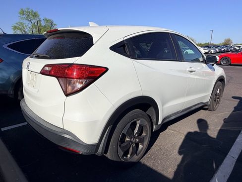 Certified 2018 Honda HR-V EX image 4