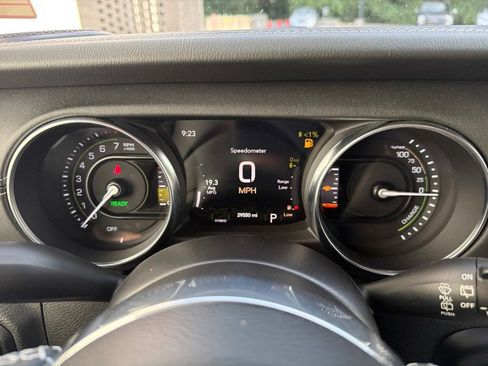 Certified 2023 Jeep Wrangler Unlimited Sahara AWD/4WD image 54