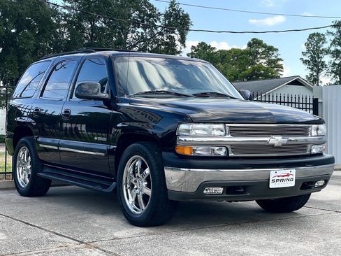 Used 2002 Chevrolet Tahoe LT image 3