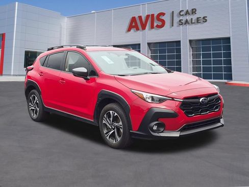 Used 2025 Subaru Crosstrek 2.5i Premium AWD/4WD image 3