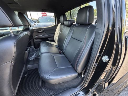 Used 2019 Toyota Tacoma TRD Pro AWD/4WD image 11