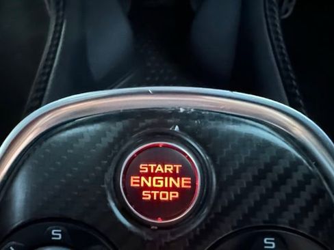 Used 2016 McLaren 570S Coupe RWD image 33