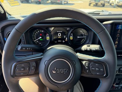 Used 2025 Jeep Wrangler Unlimited Rubicon 4xe w/ Safety Group image 24