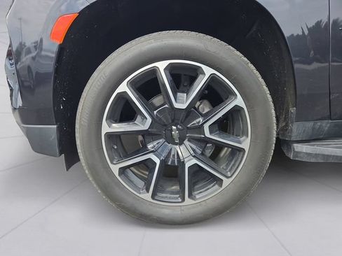 Used 2023 Chevrolet Tahoe RST AWD/4WD image 9
