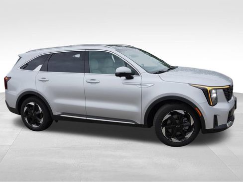 Certified 2025 Kia Sorento SX Prestige AWD/4WD image 2