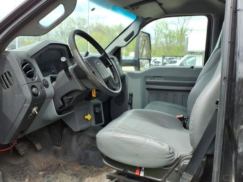 Used 2017 Ford F650 2WD Regular Cab Super Duty image 15