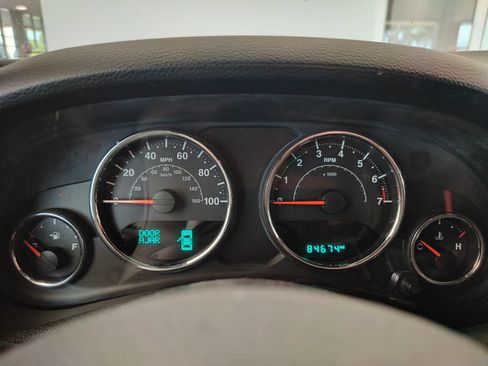 Used 2016 Jeep Wrangler Unlimited Sport w/ Quick Order Package 24S AWD/4WD image 14