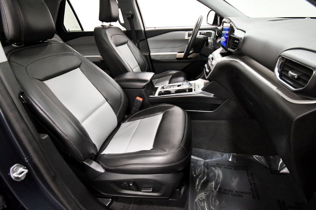 Used 2023 Ford Explorer XLT w/ Equipment Group 202A AWD/4WD image 19