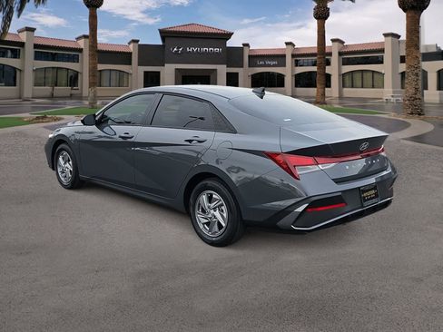 New 2026 Hyundai Elantra SE FWD image 6