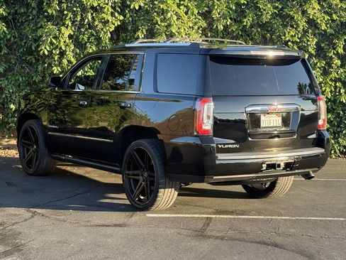 Used 2015 GMC Yukon Denali w/ Touring Package AWD/4WD image 5