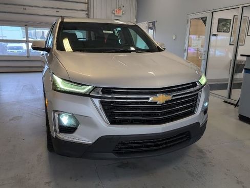 Used 2022 Chevrolet Traverse LT AWD/4WD image 40