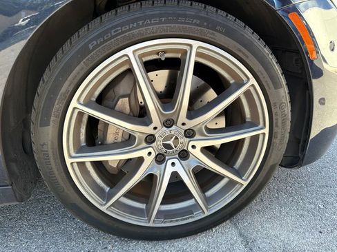 Used 2022 Mercedes-Benz E 350 4MATIC Sedan image 5
