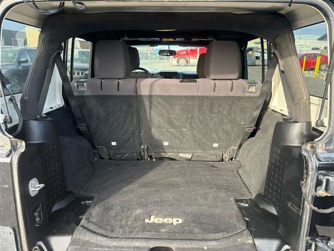 Used 2013 Jeep Wrangler Unlimited Sport image 14