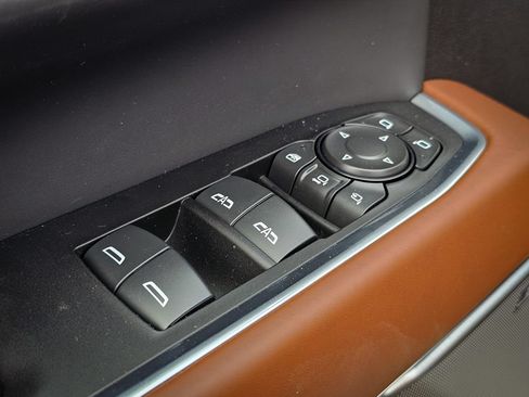 New 2026 GMC Sierra 3500 Denali Ultimate AWD/4WD image 15