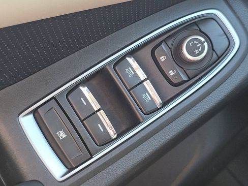 Used 2022 Subaru Ascent Limited w/ Technology Package image 30