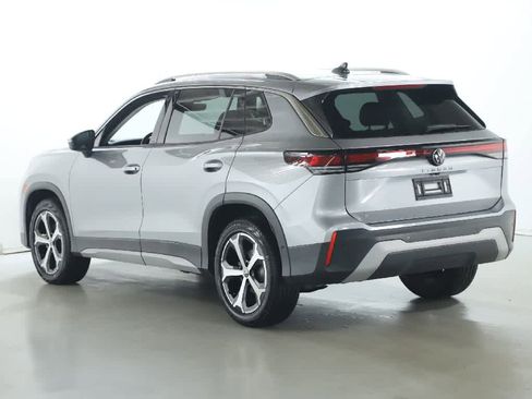 Certified 2025 Volkswagen Tiguan SE image 39