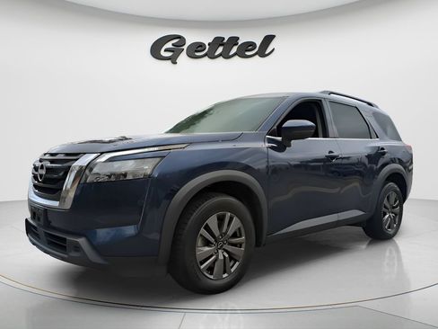 Used 2025 Nissan Pathfinder SV FWD image 9