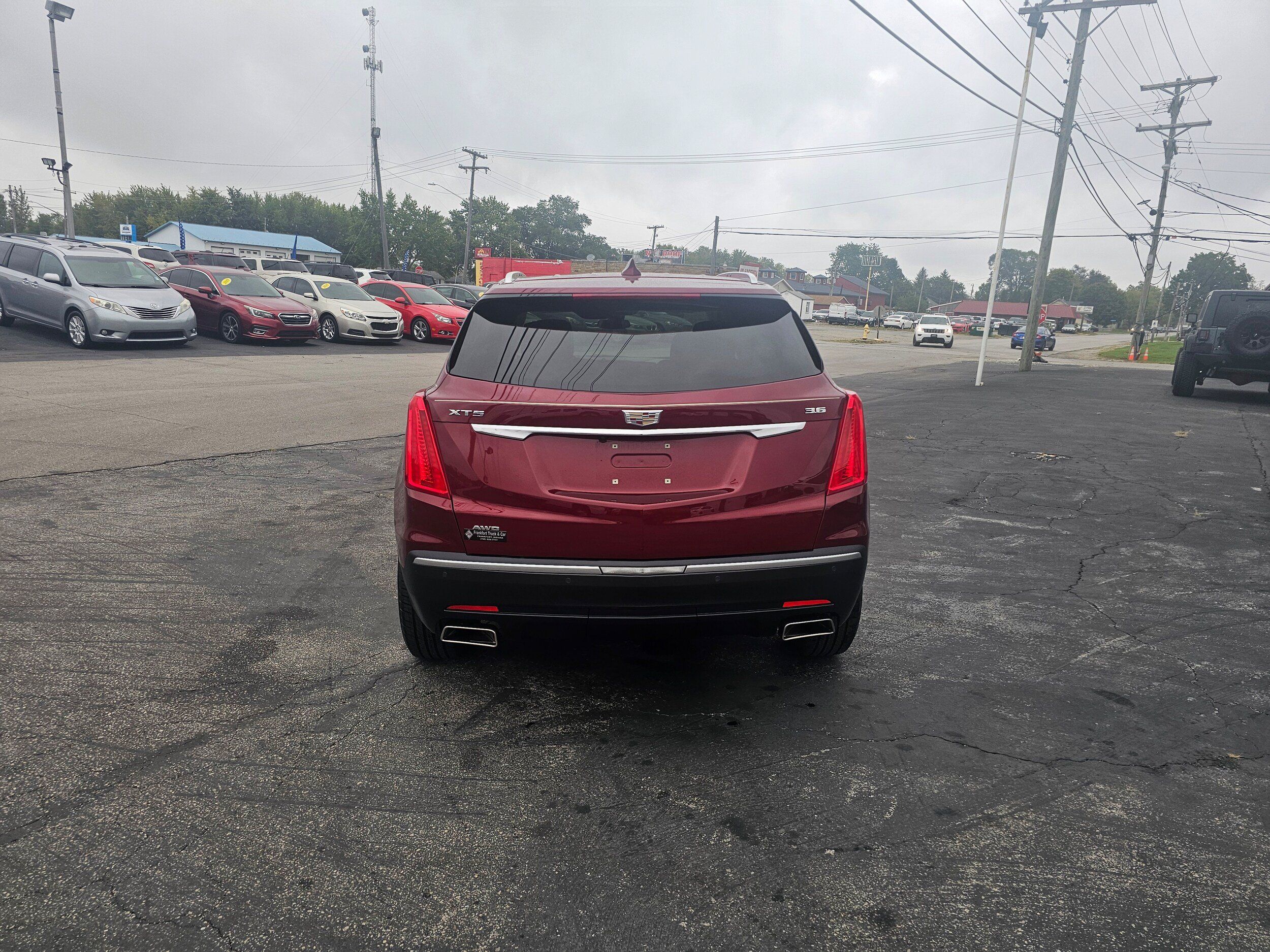 Used 2017 Cadillac XT5 Luxury w/ Driver Awareness Package AWD/4WD image 6