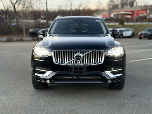 Used 2025 Volvo XC90 T8 Ultra w/ Lounge Package image 10