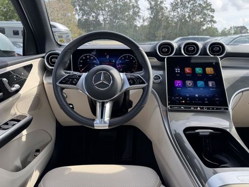 Certified 2025 Mercedes-Benz GLC 300 image 18