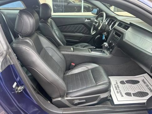 Used 2012 Ford Mustang Premium RWD image 7
