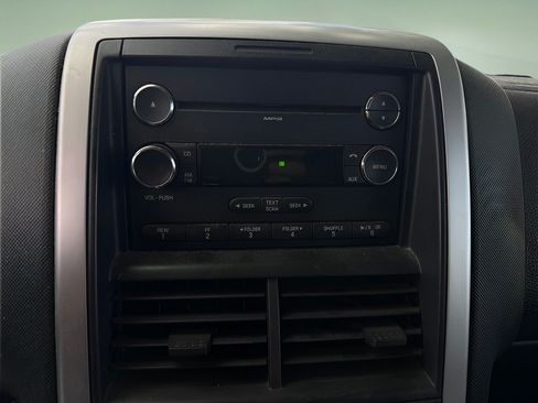 Used 2008 Mercury Mountaineer AWD image 27