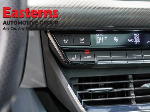 Used 2022 Audi e-tron GT Premium Plus w/ Performance Package image 21