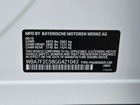 Used 2016 BMW 750i xDrive image 26