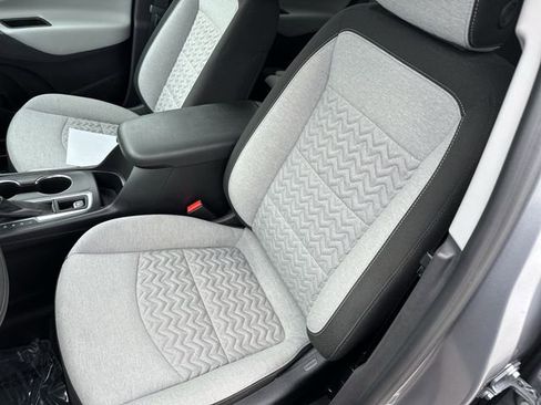 Certified 2024 Chevrolet Equinox LS w/ LS Convenience Package FWD image 15
