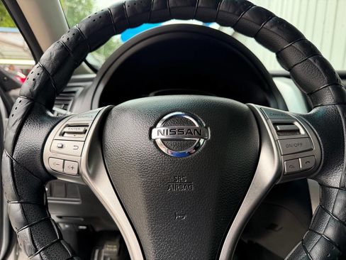 Used 2015 Nissan Altima 2.5 S w/ Special Edition Package FWD image 22