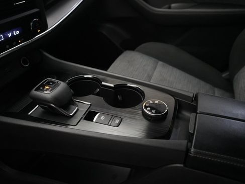 Certified 2023 Nissan Rogue SV image 16