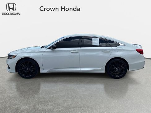 Used 2022 Honda Accord Sport image 2