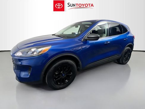 Used 2022 Ford Escape SE image 9